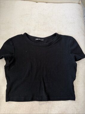 Zara Black Short Sleeve Crop Tee